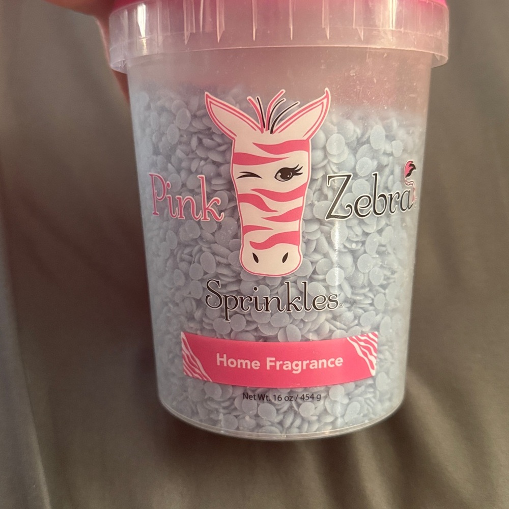 Pink Zebra wax sprinkles - Blue Lotus - Picture 2 of 2